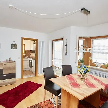Trettach Apartment *